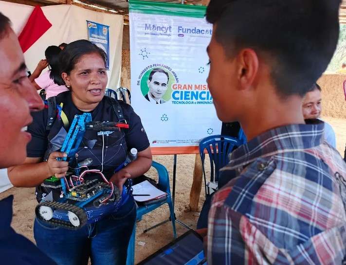 Más de mil habitantes de Camacaro participaron en actividades de robótica