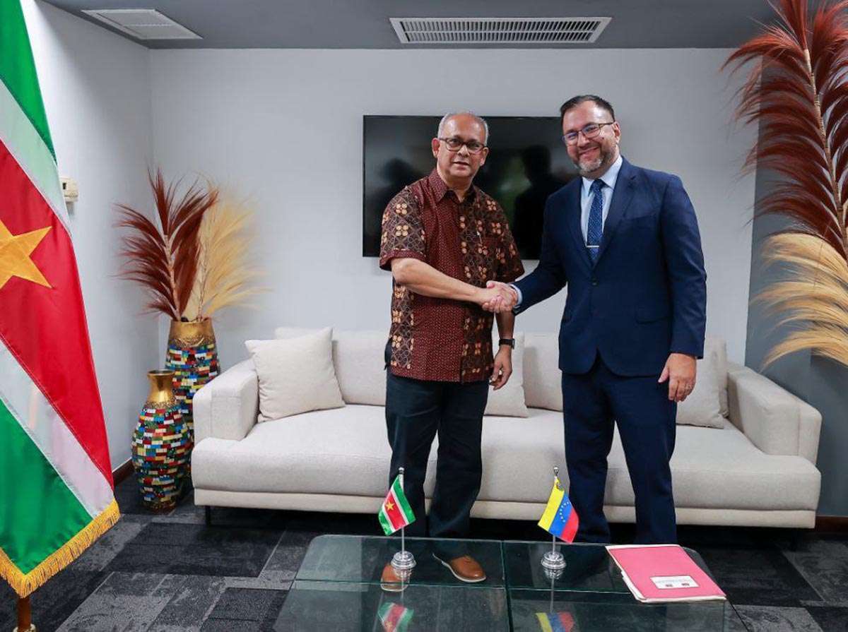 Venezuela presenta la sexta T en Surinam