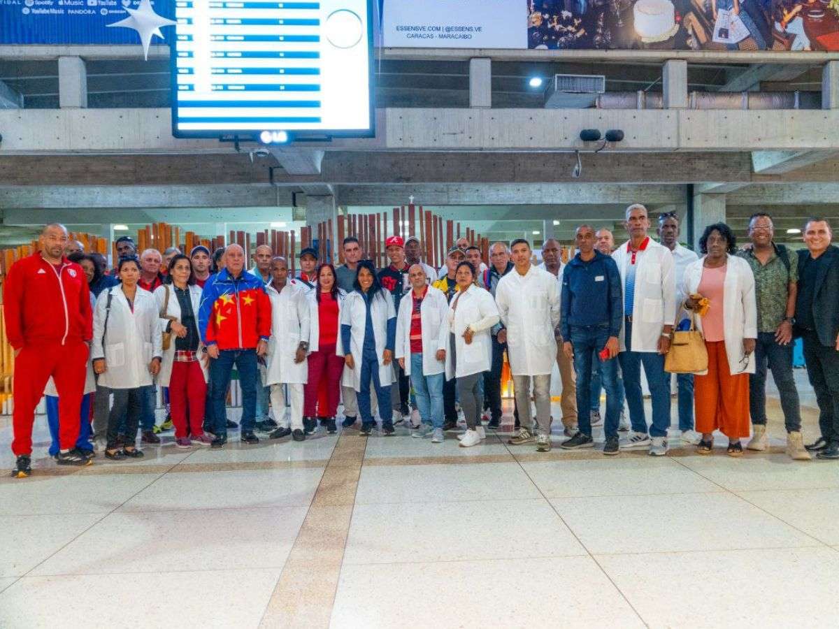 Venezuela recibe entrenamiento de técnicos cubanos