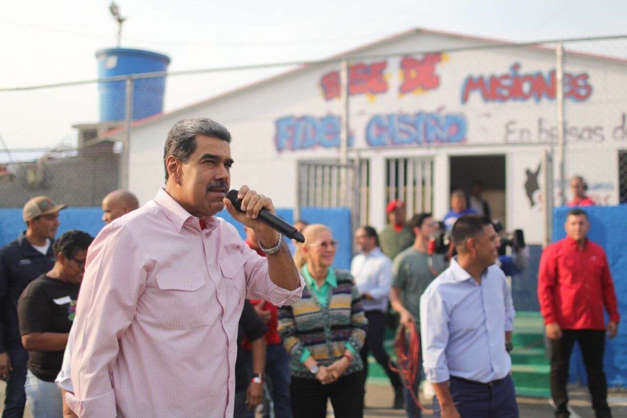 ¡Imbécil! A Venezuela no la amenaza nadie, esta es la patria de Bolívar