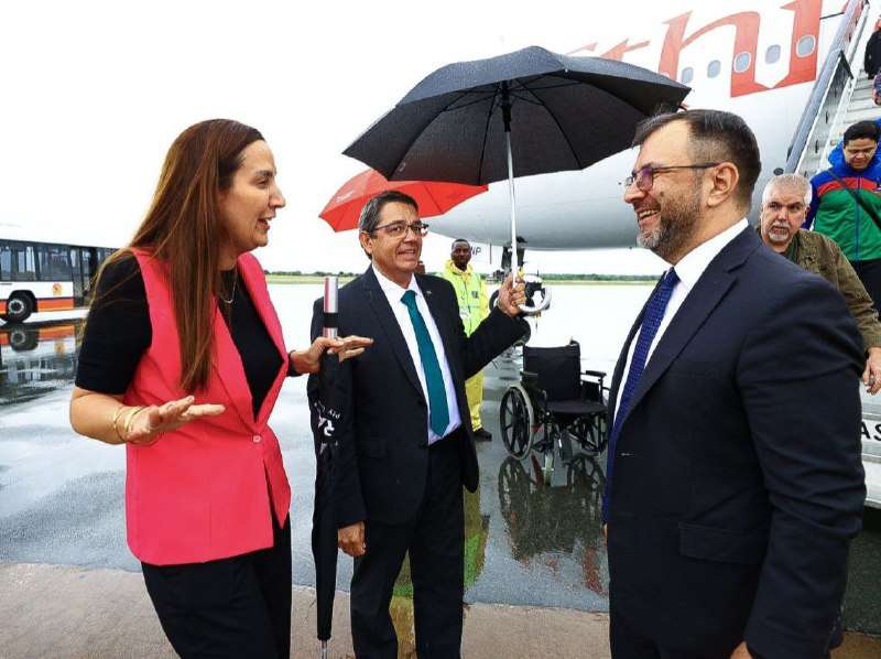 Canciller Gil llega a Namibia para consolidar cooperación bilateral
