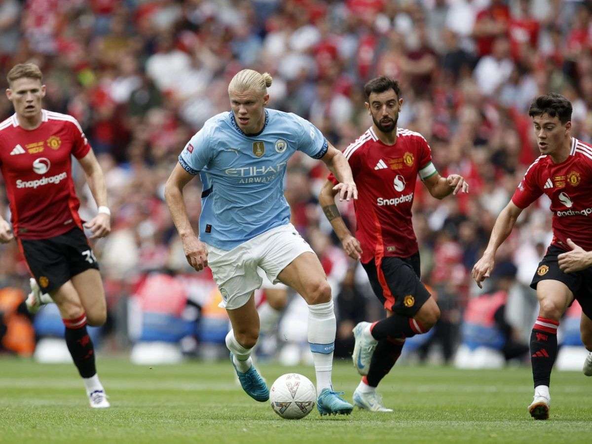 Manchester City y United, investigados por presunto fraude de edad