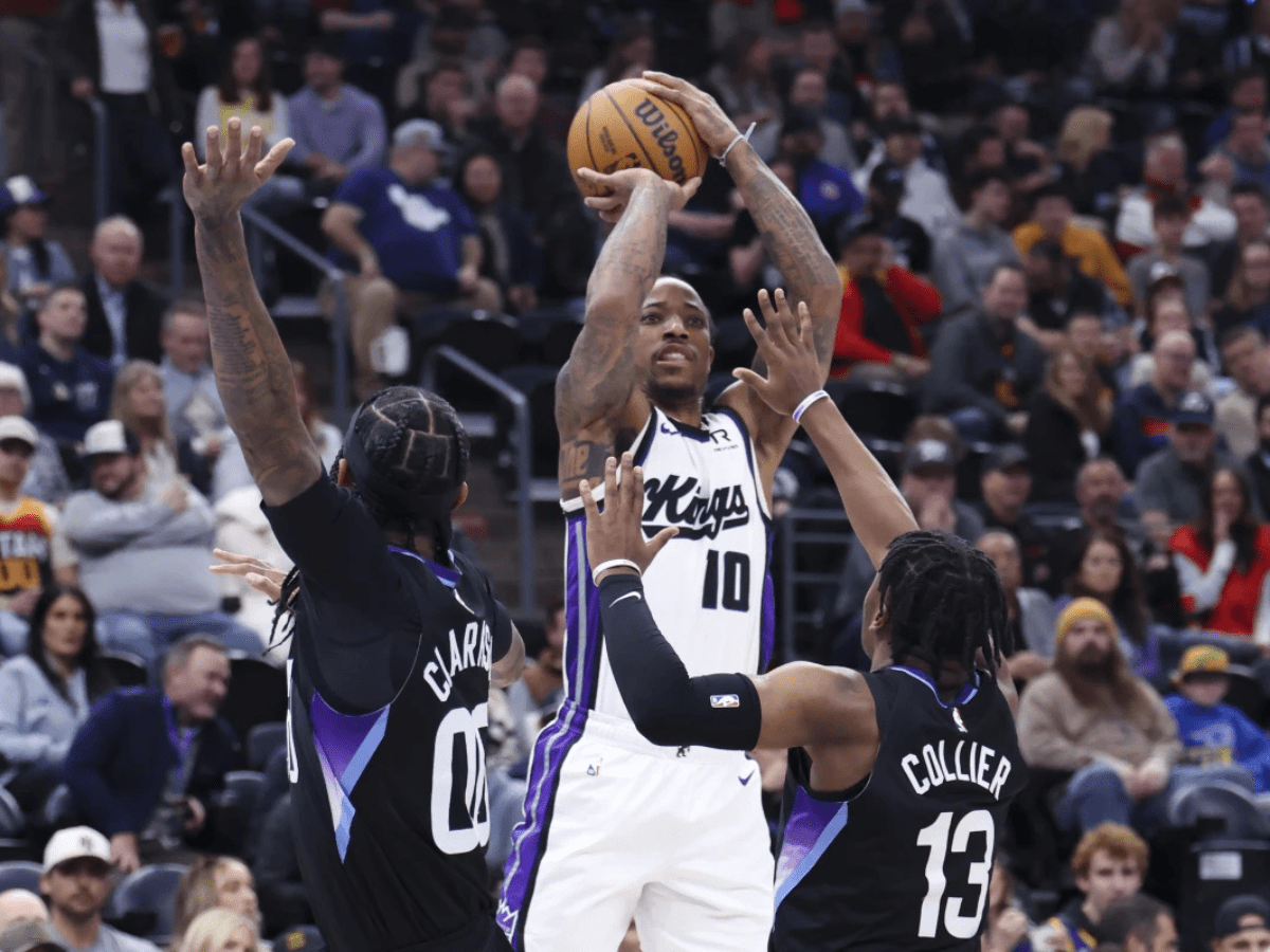 DeMar DeRozan fue multado por criticar a los árbitros de la liga