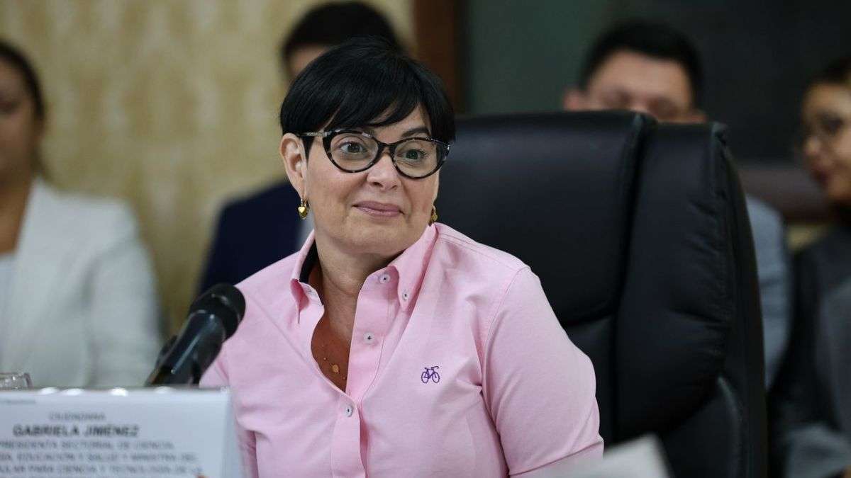Ministra Jiménez: con la Revolución la mujer asumió el papel protagónico