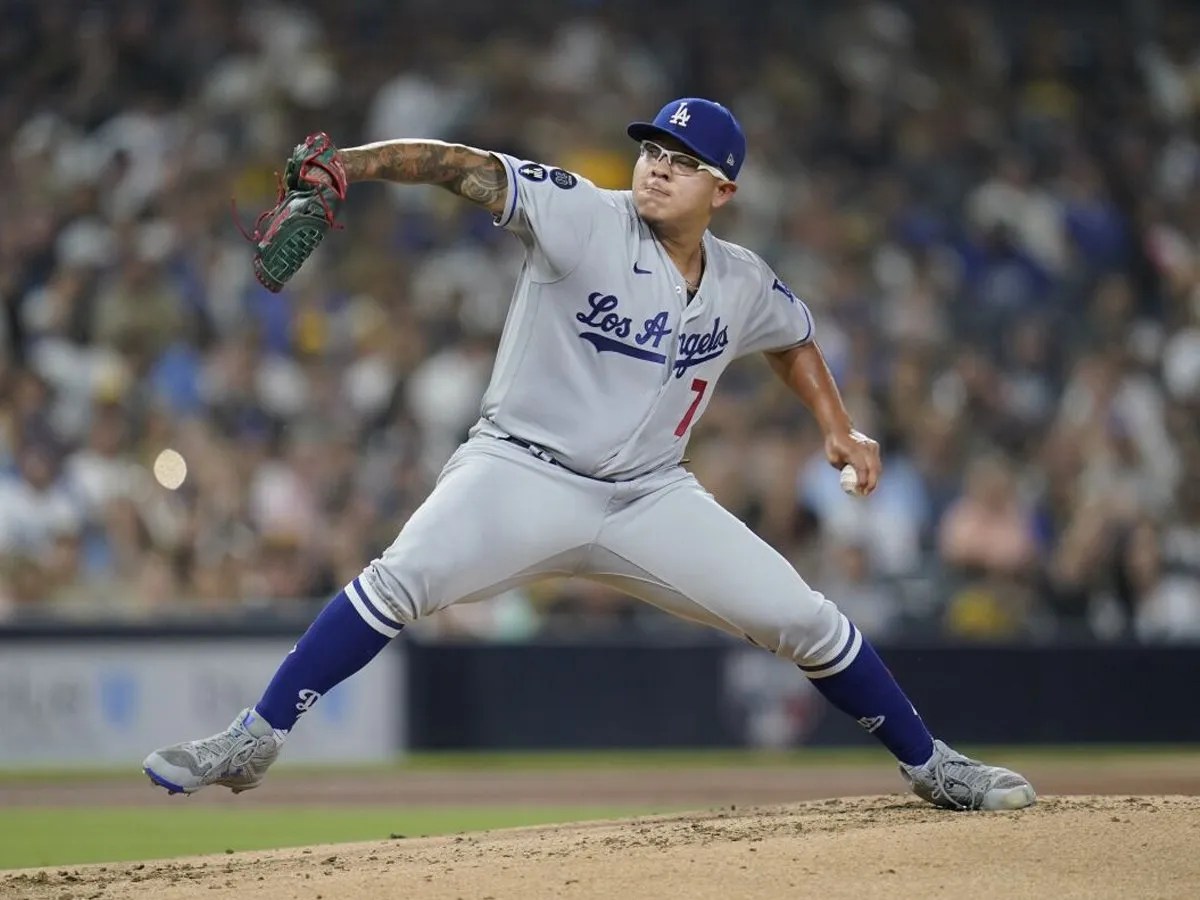 Julio Urías fue suspendido otra vez por MLB