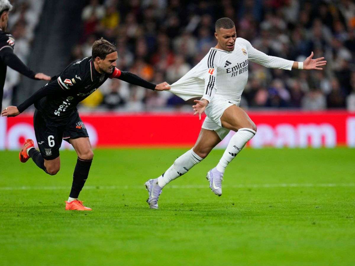 El Real Madrid triunfó con doblete de Mbappé