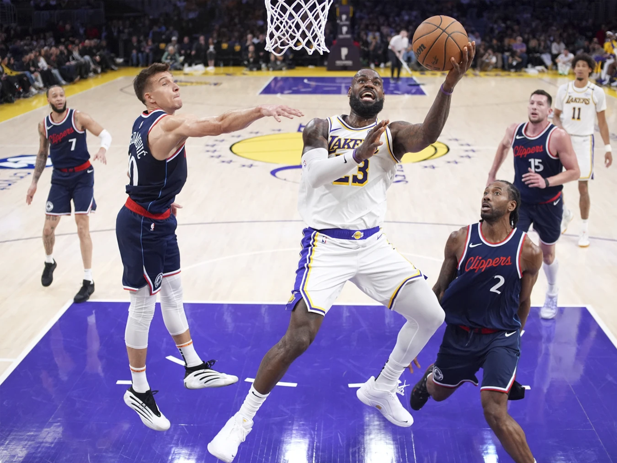 LeBron será el primero en llegar 50 mil puntos commbinados