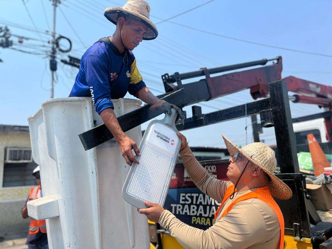 Recuperan servicios públicos en más de 30 comunidades de Maracay