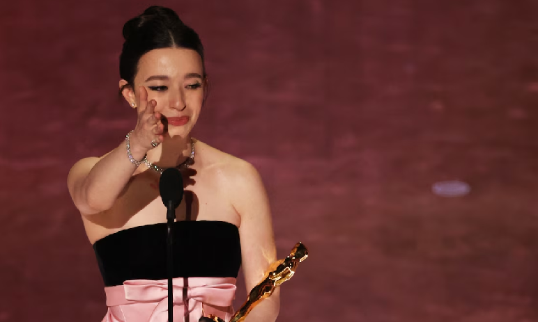 Quién es Mikey Madison, la revelación de los Oscar que superó a Demi Moore y Fernanda Torres