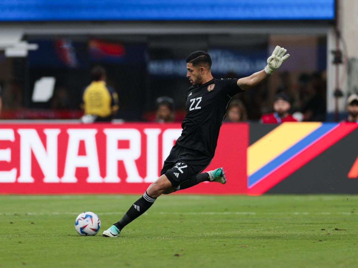 Romo en la cúspide de arqueros criollos en eliminatorias