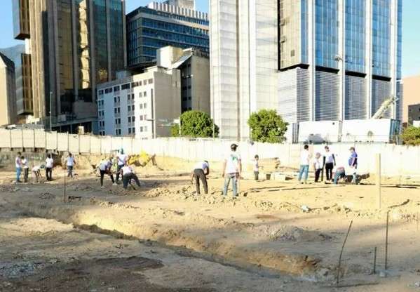 Construyen terminal de transporte urbano en la parroquia El Recreo