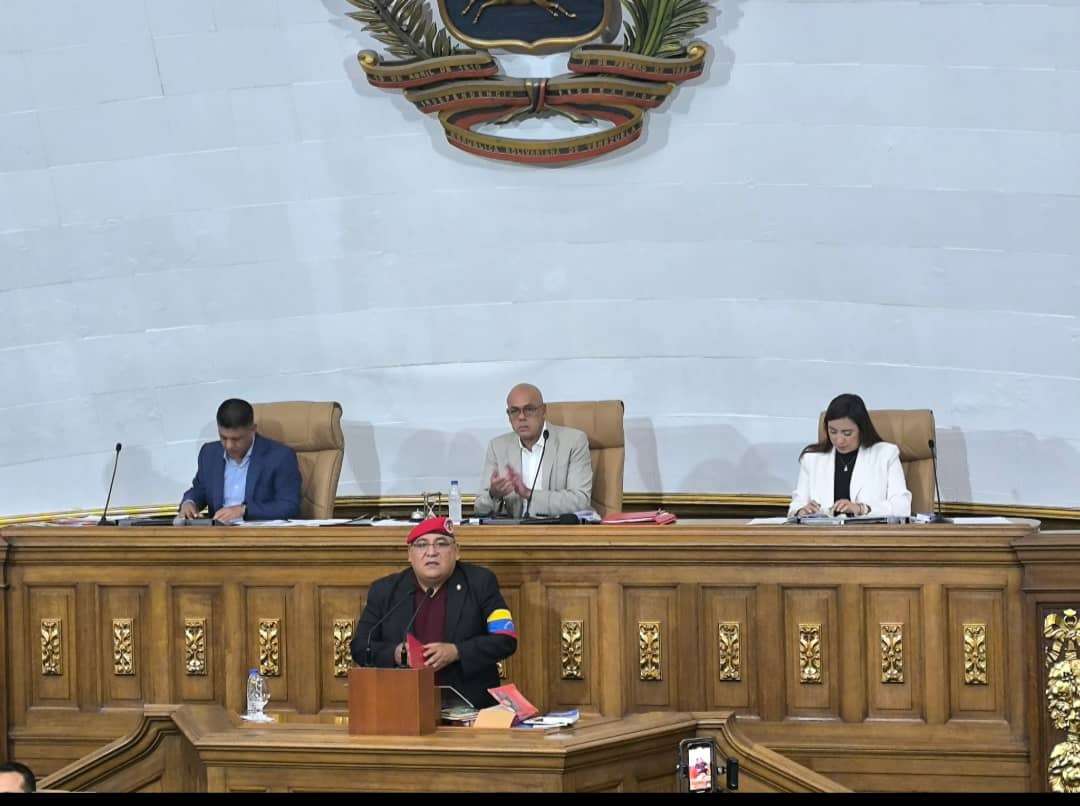 Asamblea aprueba acuerdo para celebrar la salida de Chávez de Yare