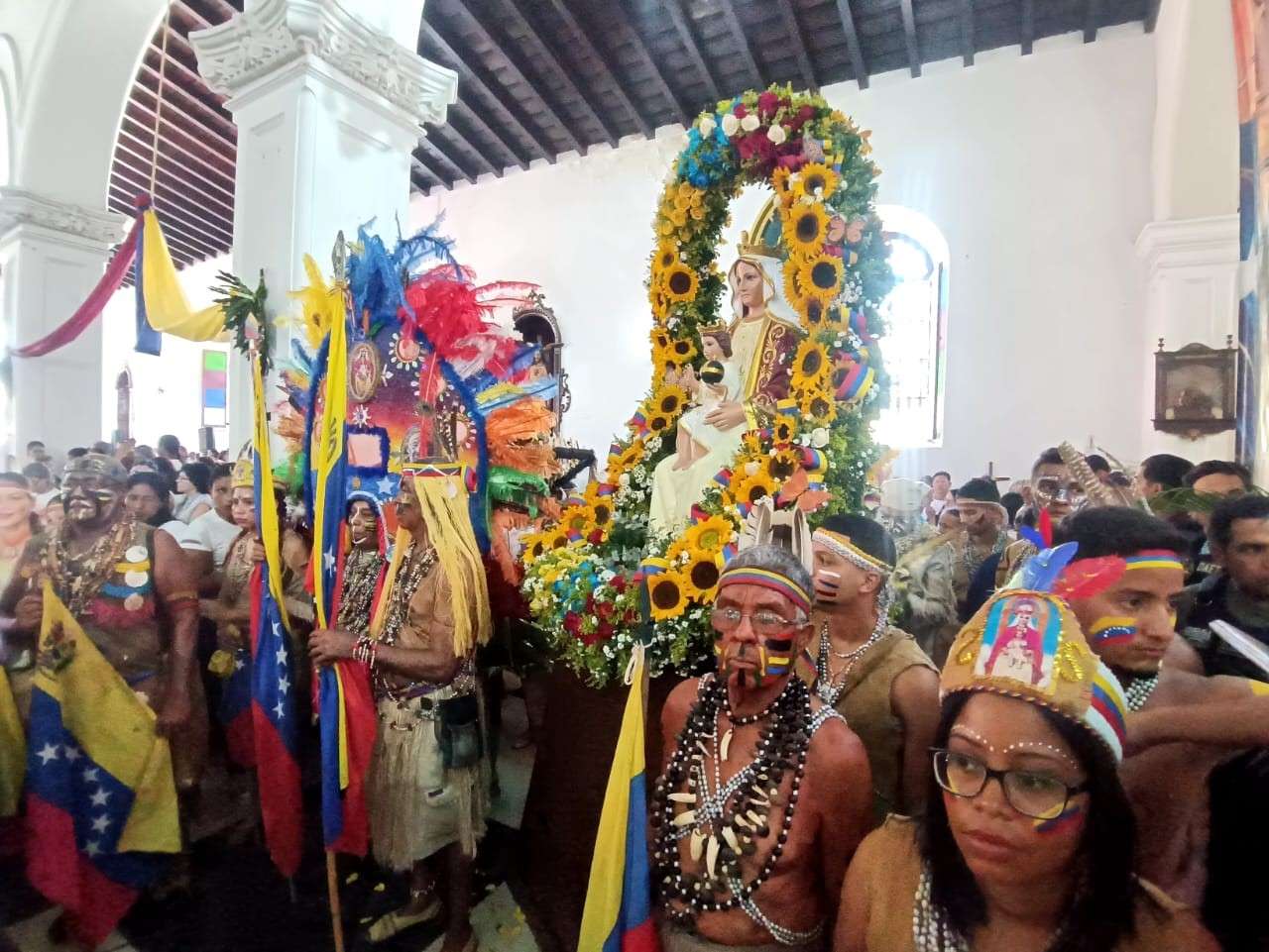 Celebran 84 años de devoción a la Coromoto