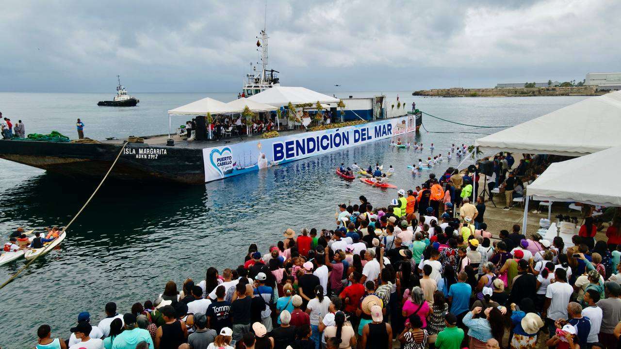 Porteños participaron en la Bendición del Mar