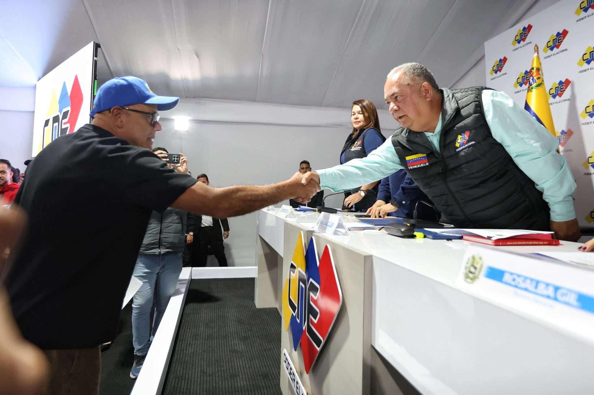 Elvis Amoroso: postulación de candidatos ha transcurrido conforme a la ley