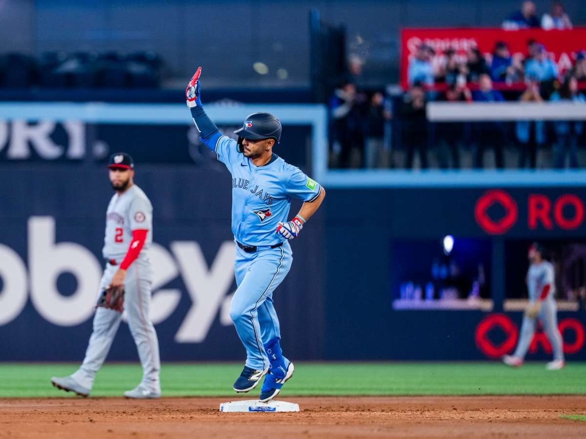 Andrés Giménez conectó su tercer cuadrangular de la temporada