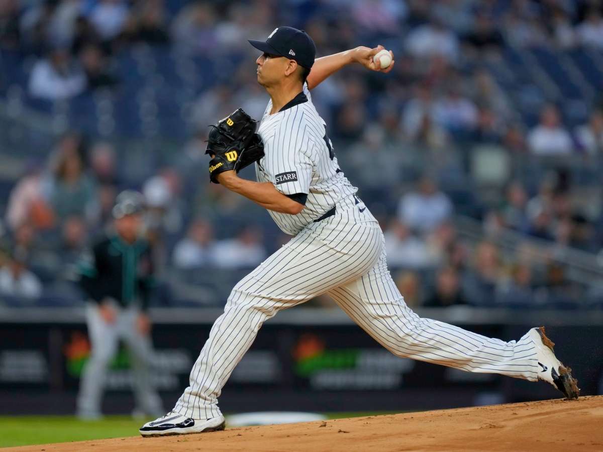Carlos Carrasco triunfó en su primera apertura con los Yankees