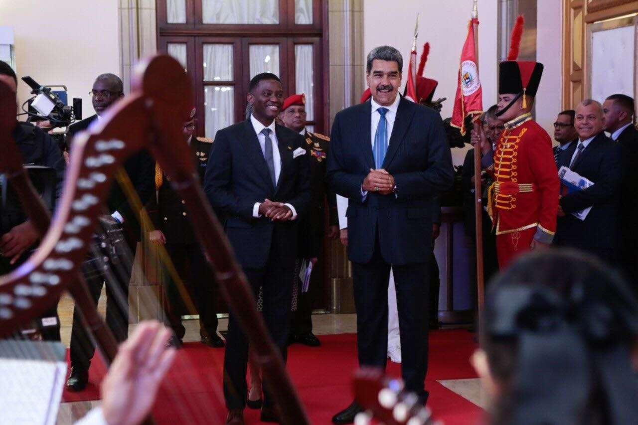Venezuela y Granada fortalecen lazos de cooperación en visita oficial