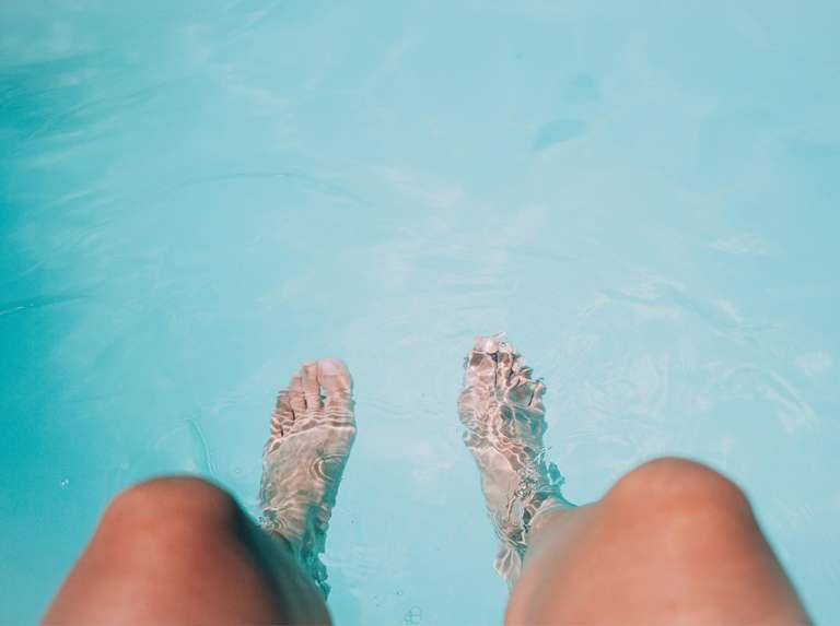 Pies felices en vacaciones - Últimas Noticias