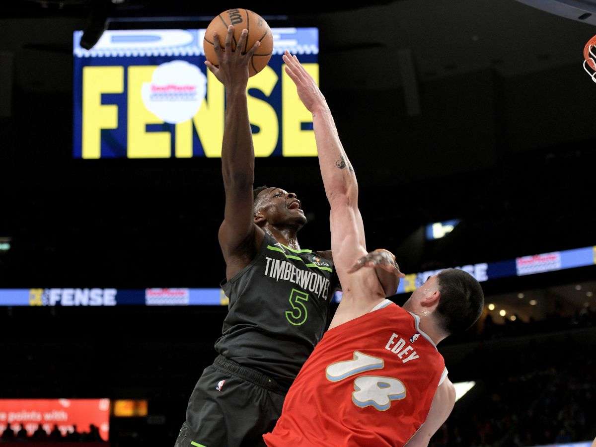 Edwards superó con autoridad a los Grizzlies