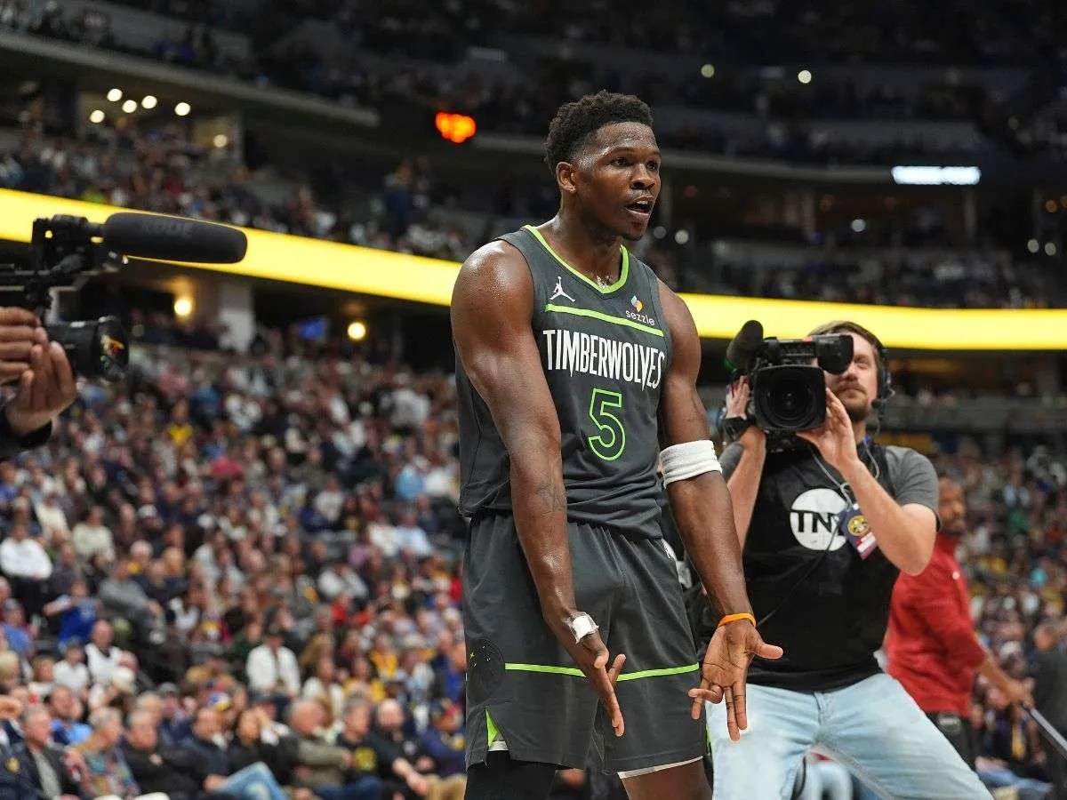 Timberwolves aplacó los 61 puntos de Jokic