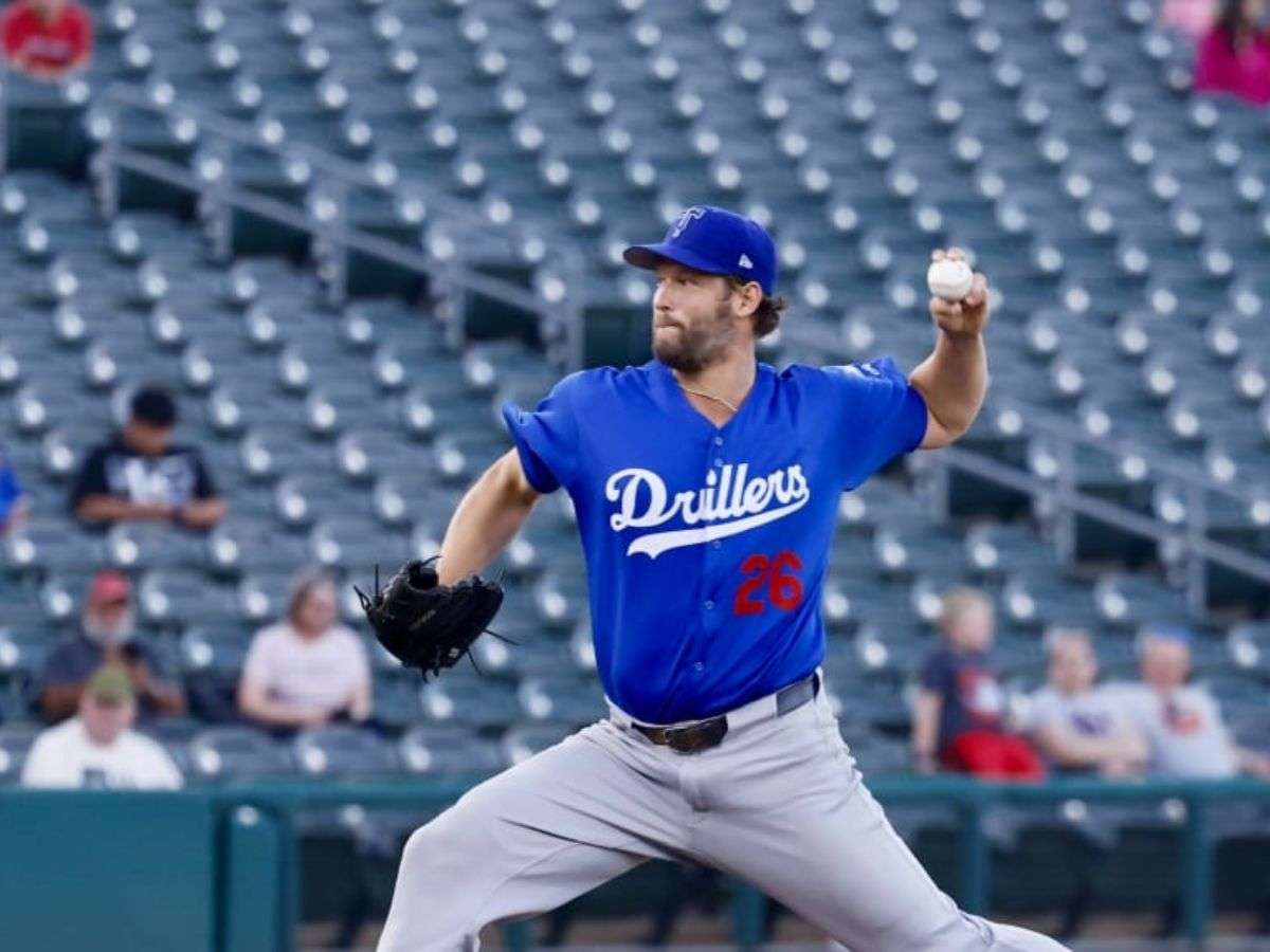 Clayton Kershaw cerca de firmar su regreso a la acción