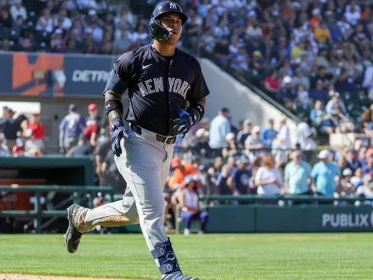 Yankees llaman a Jorbit Vivas desde Triple-A