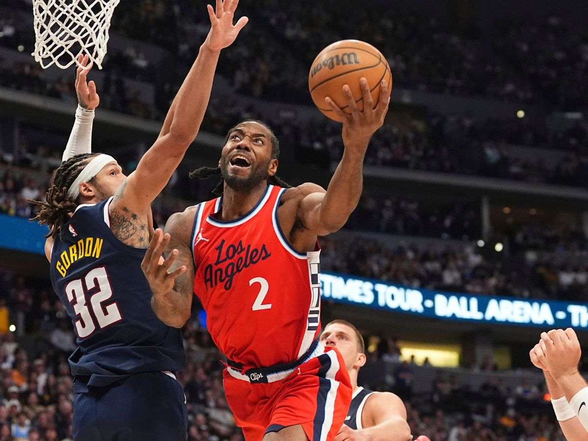 Kawhi Leonard igualó la serie para Clippers