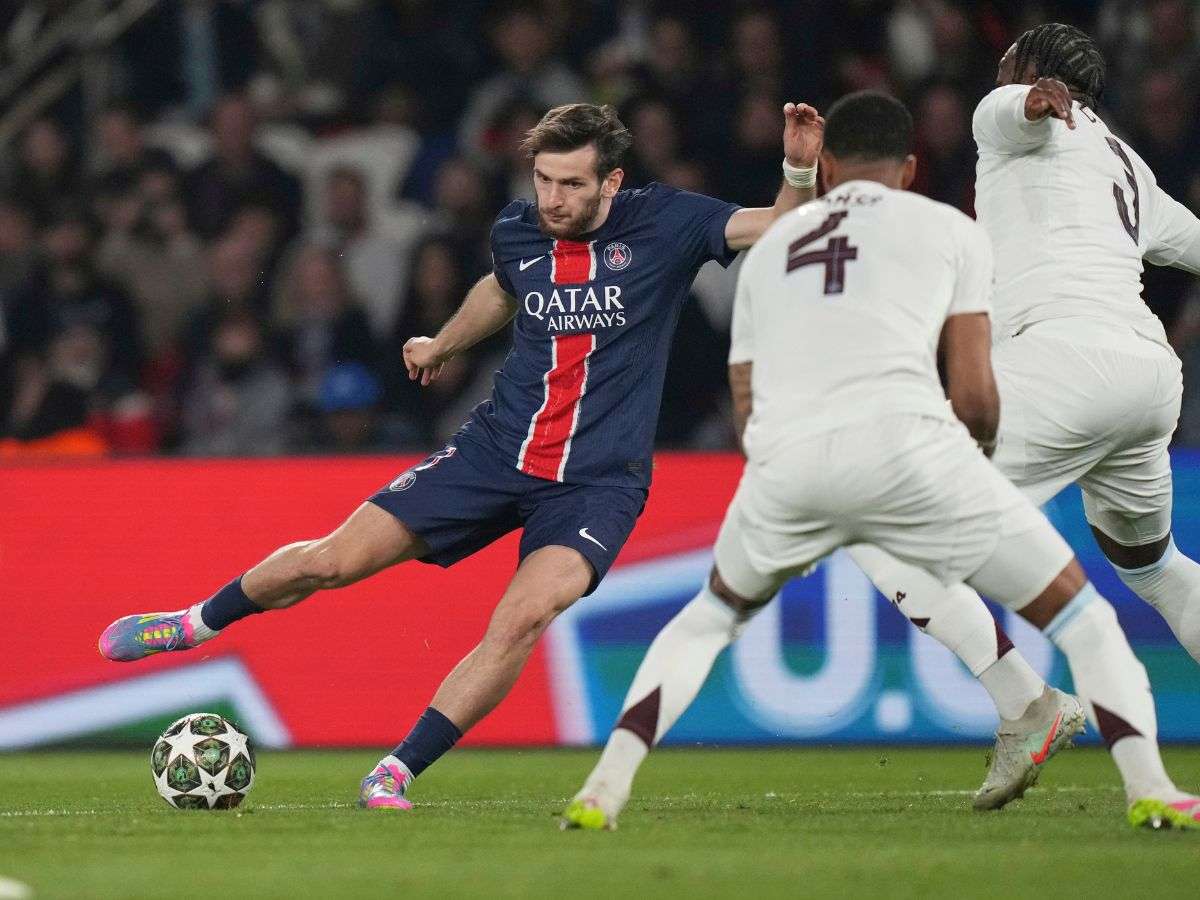 PSG se hace fuerte de local en cuartos de Champions