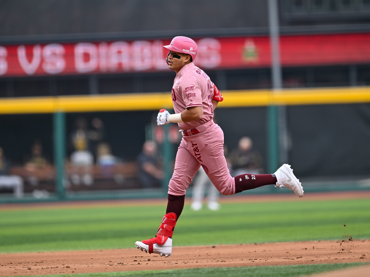 Ramón Flores tronó en paliza de Diablos Rojos