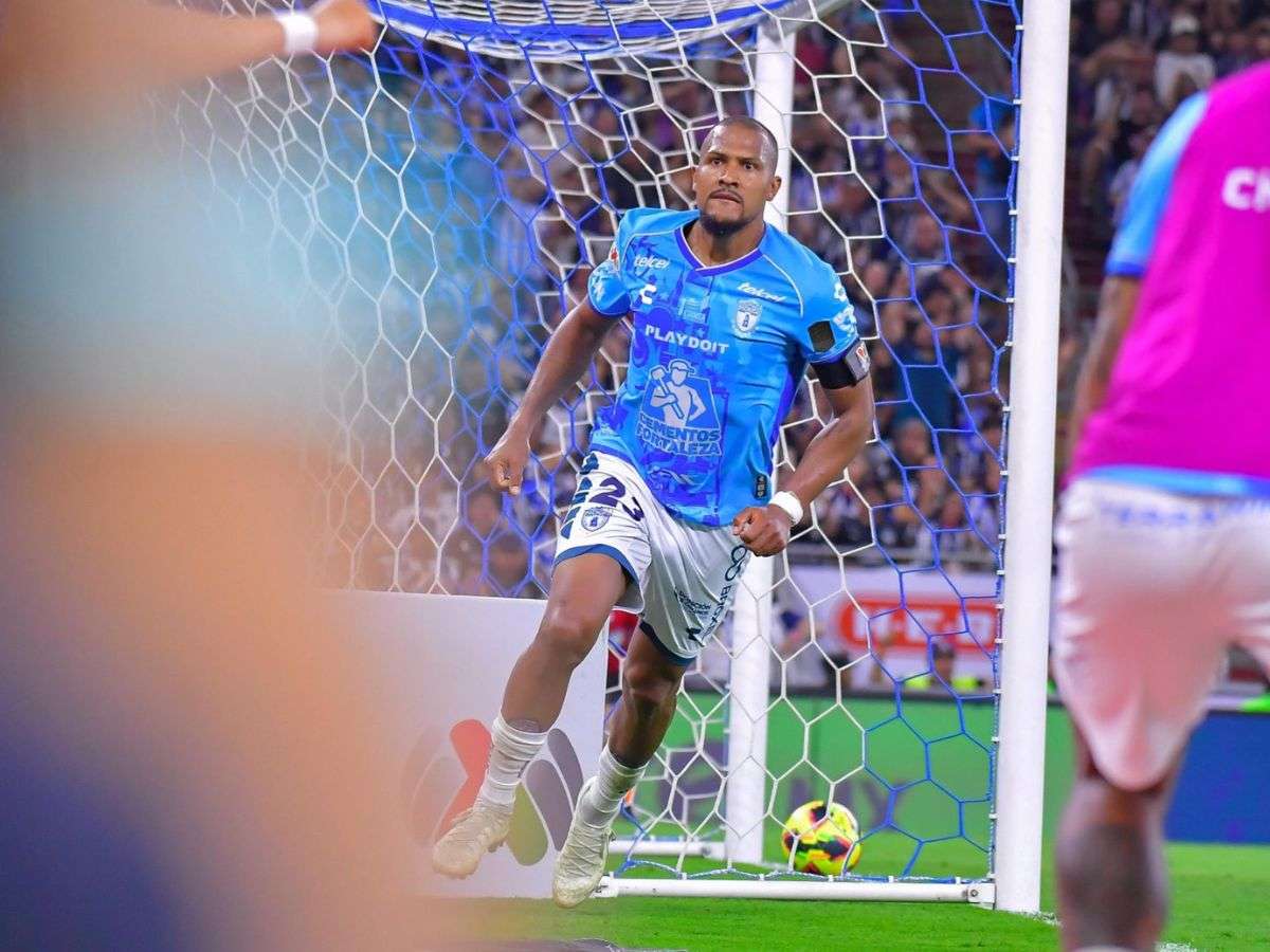 Salomón Rondón se vistió de héroe para el Pachuca