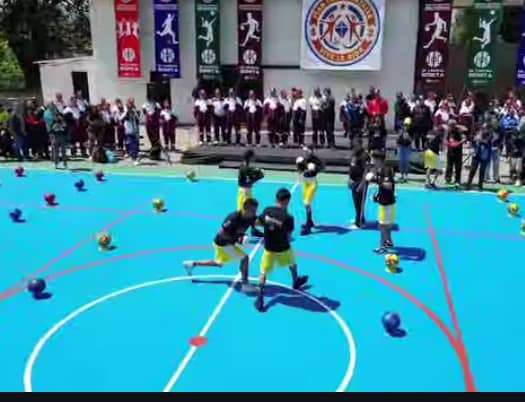 Rehabilitarán 400 canchas deportivas en el país