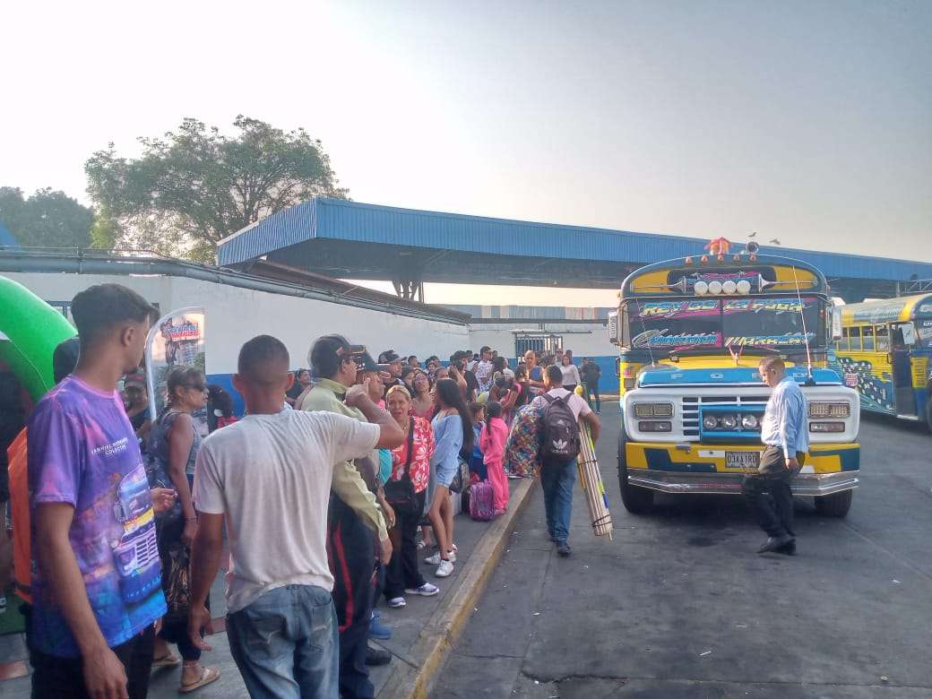 Más de 2 mil personas se han movilizado a costas de Aragua en Semana Santa