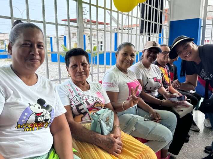Masiva participación en la consulta popular