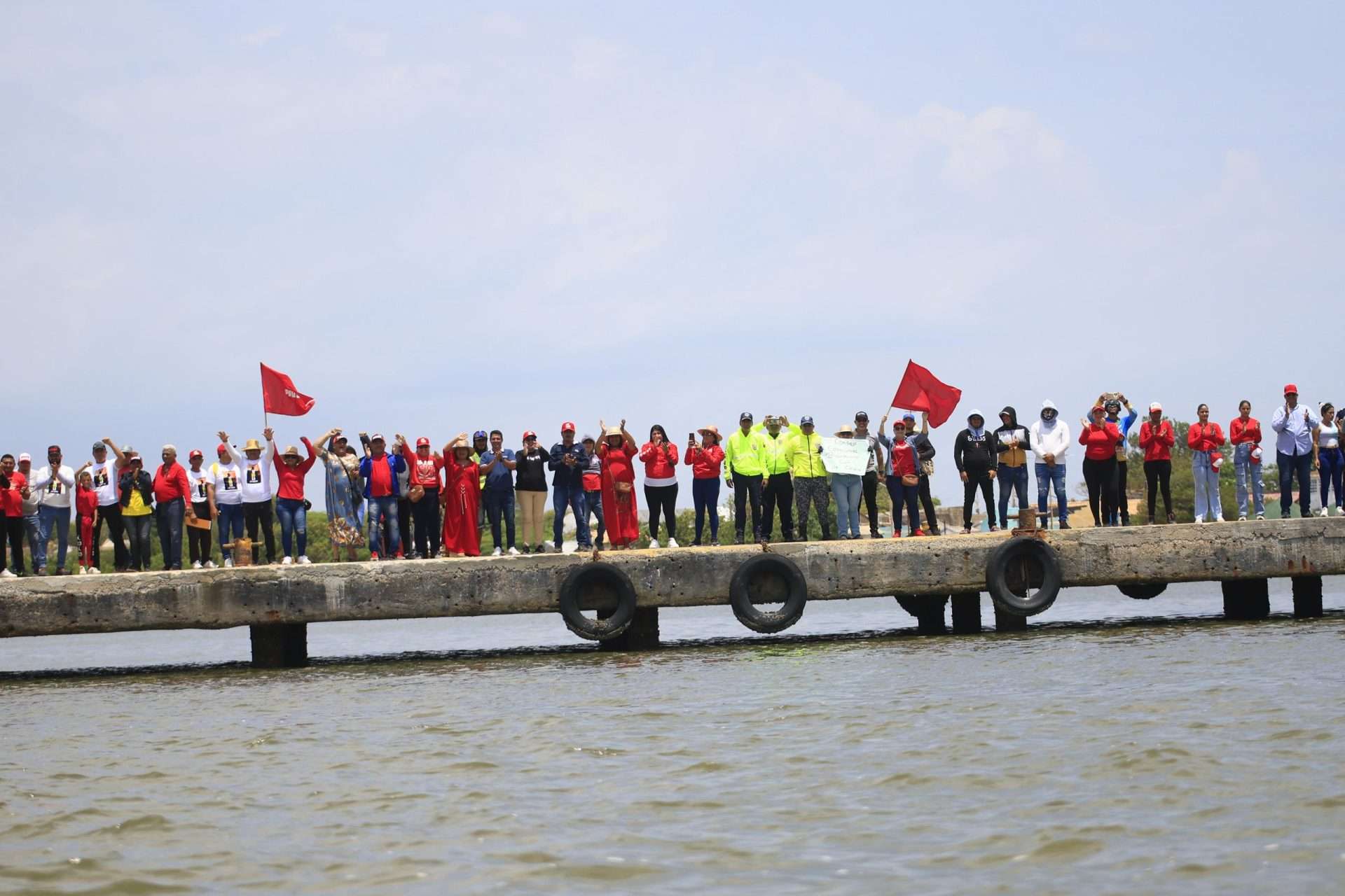Construyen muelle de interconexión lacustre en el Zulia