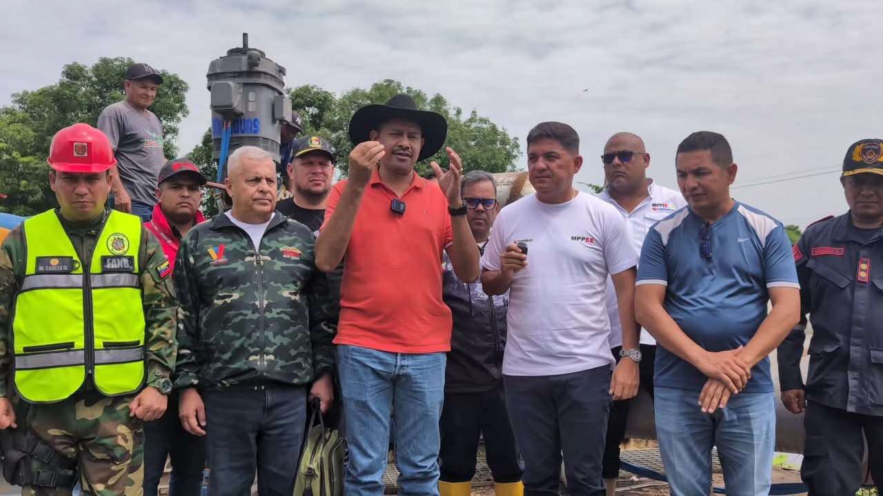 Autoridades atienden emergencia por lluvias en Apure