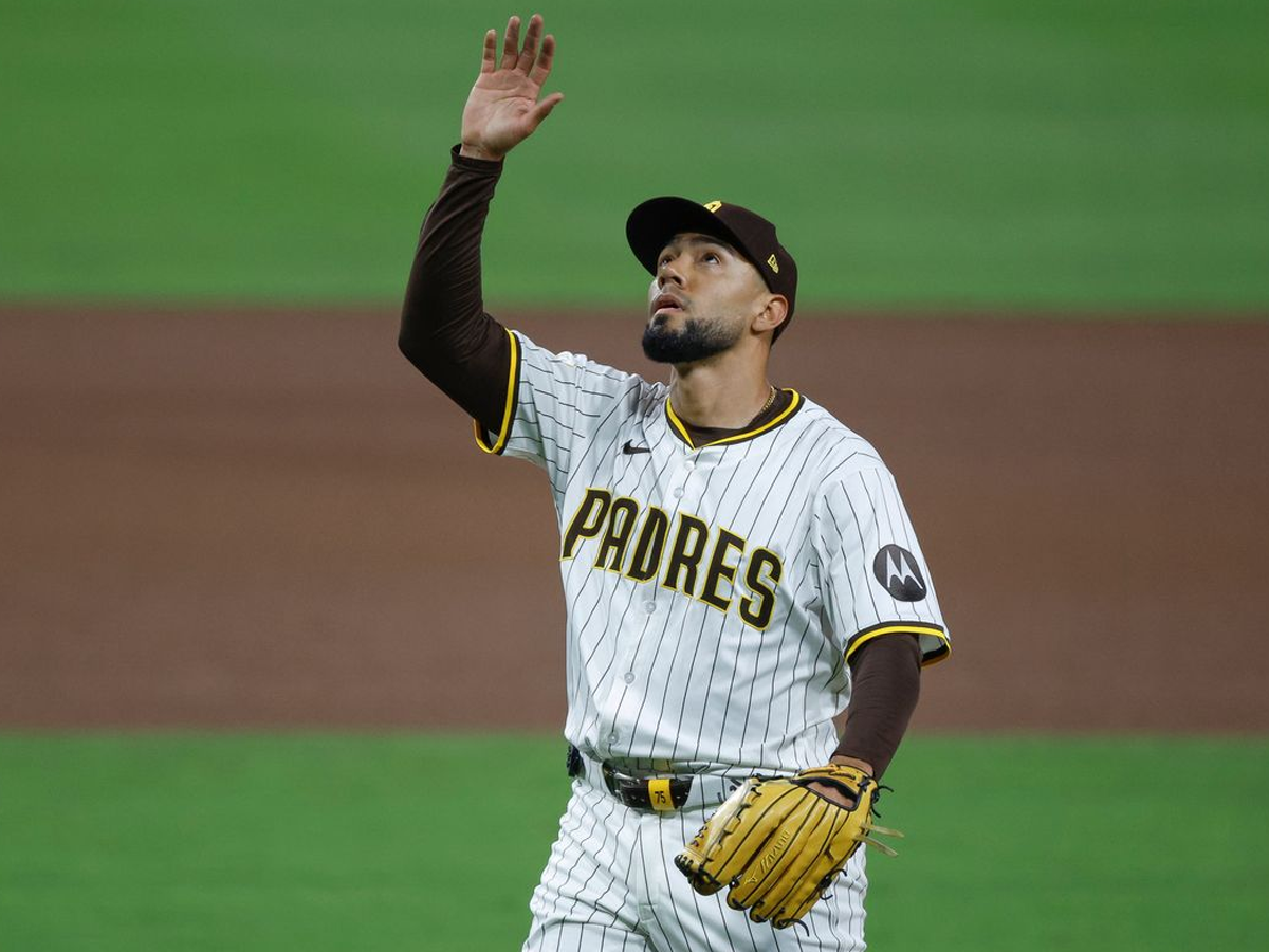 Robert Suárez se reafirma en la cima del pitcheo criollo