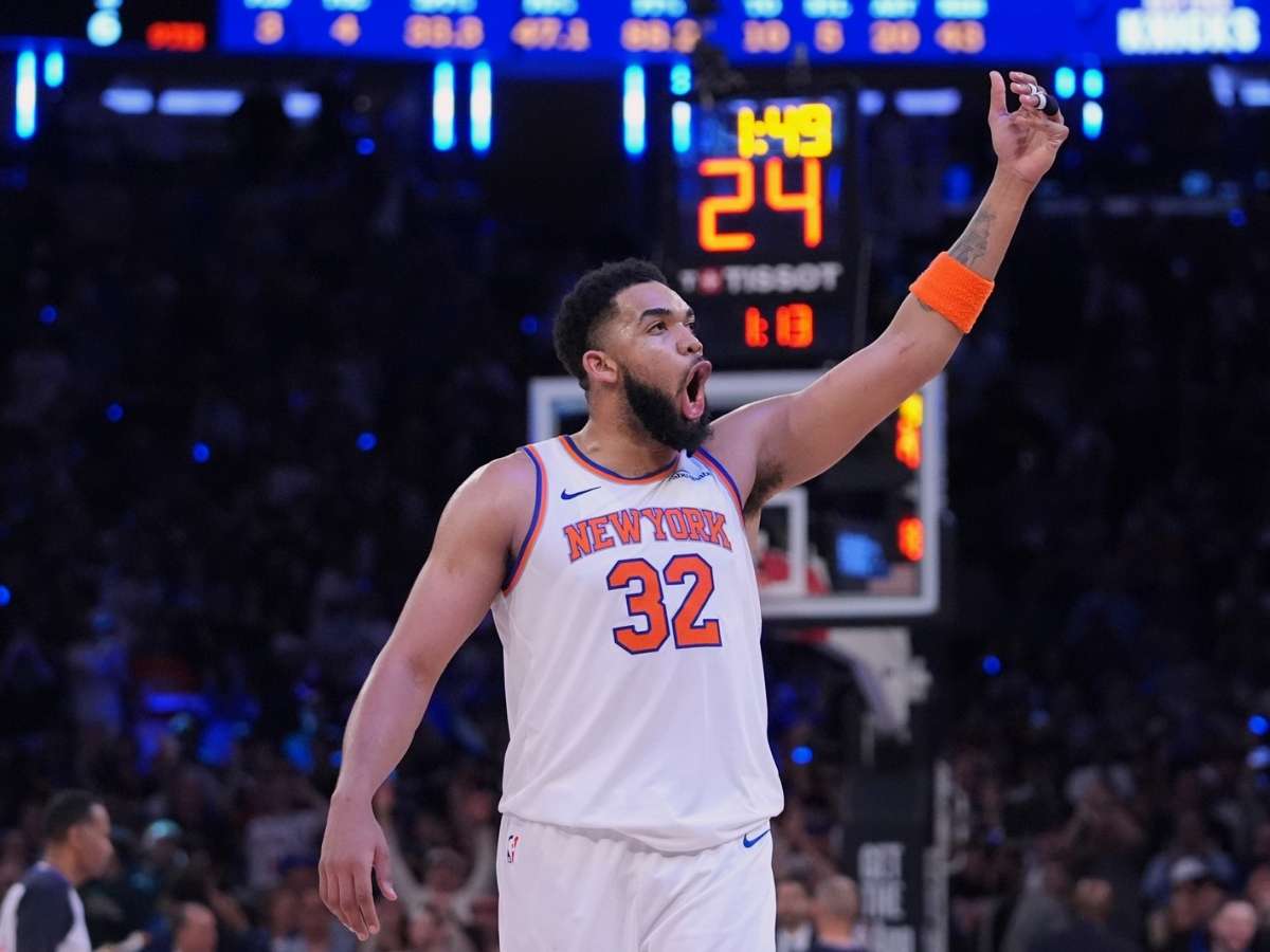Knicks elimina a Celtics con paliza incluida