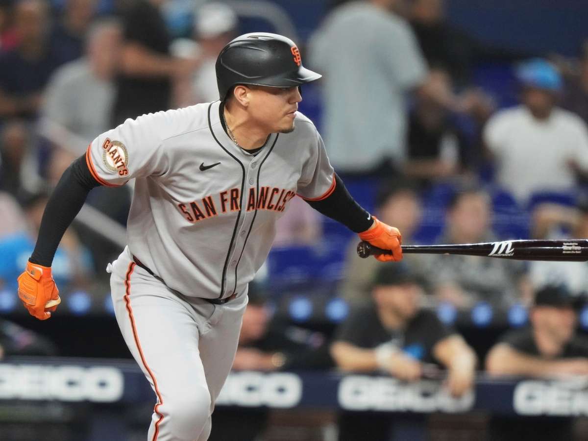 Flores remolcó y San Francisco blanqueó a Miami