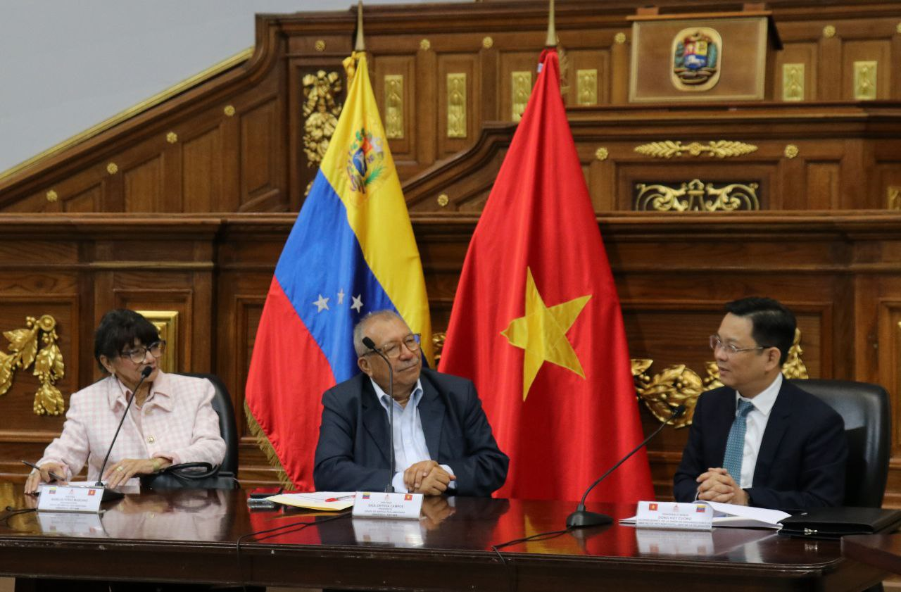 Venezuela y Vietnam fortalecen cooperación y amistad parlamentaria