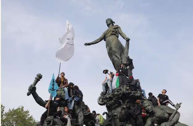 Decenas de detenidos en actos del Día de los trabajadores en Francia