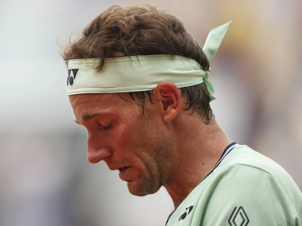 Ruud y Tsitsipas son eliminados temprano de Roland Garros