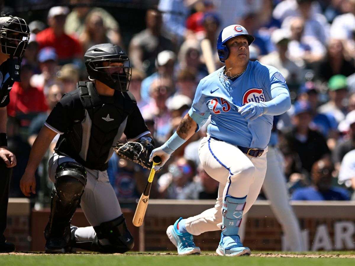 Moisés Ballesteros conectó su primer sencillo en MLB