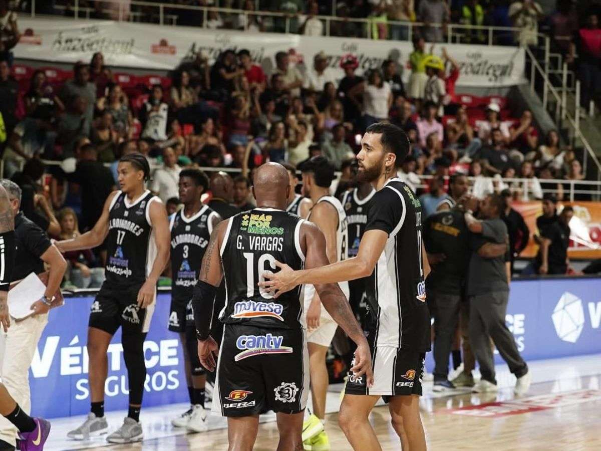 Gladiadores venció a Cocodrilos y es el último clasificado