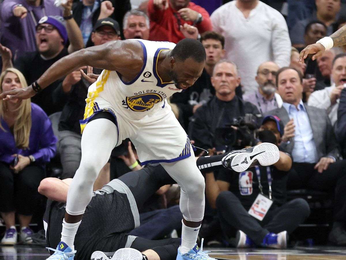 Draymond Green es castigado por la NBA
