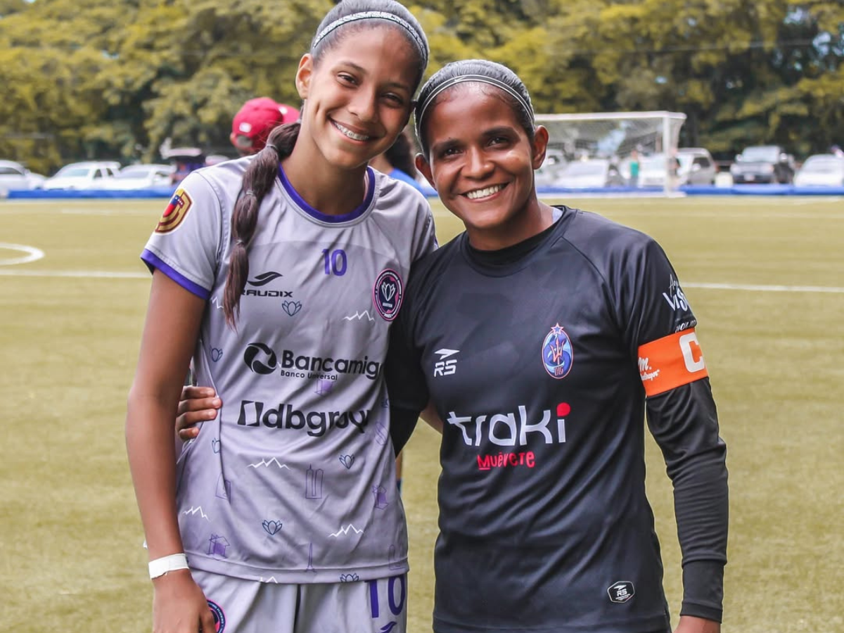 Hermanas Rivas brillan en el fútbol nacional