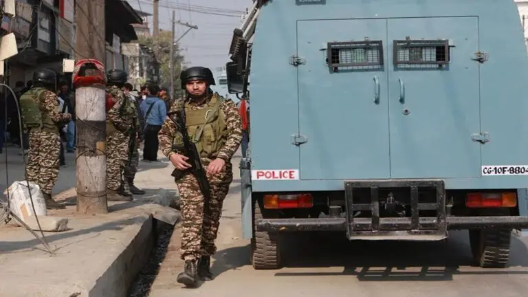 India y Pakistán pactan cese de hostilidades militares