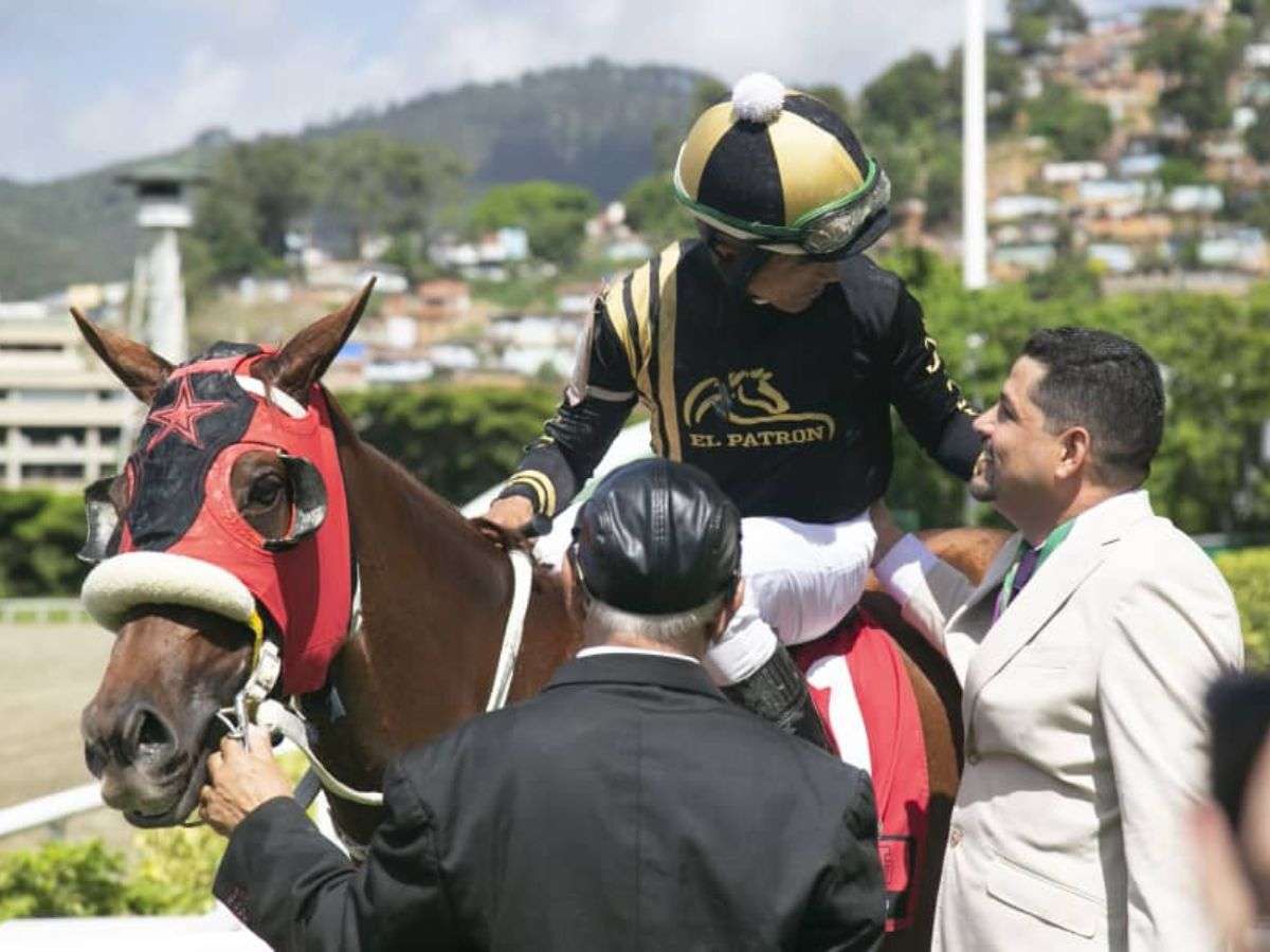 Miss Mireya sorprendió en la Copa Líder en Deportes