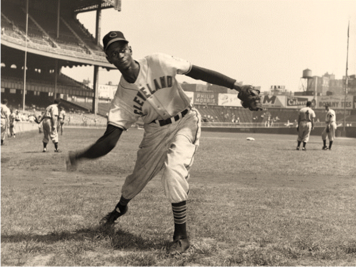 Paige no fue el primer pitcher negro en MLB