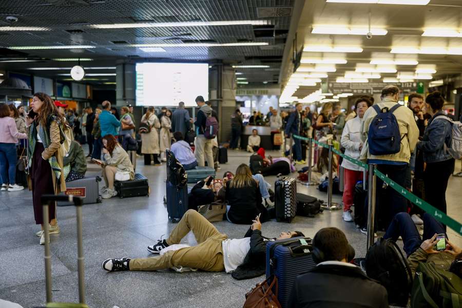 Más de 10.000 pasajeros afectados por sabotaje a vías férreas en España